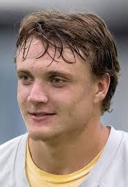 10 football players to watch in 2022