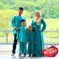 Maybe you would like to learn more about one of these? Hari Raya Family Set Women S Fashion Muslimah Fashion Baju Kurung Sets On Carousell