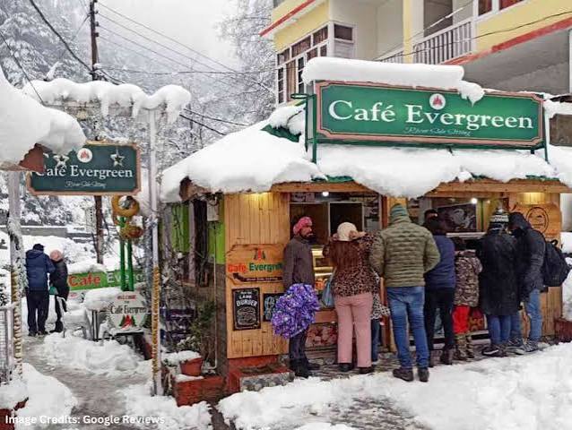 10 Best Cafes in Manali Where You Can Chill | Blog - JustWravel
