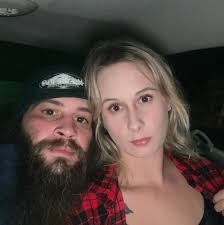 Where to find straw for dog houses in Scottsboro, Al?