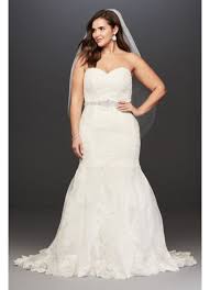 The sweetheart neckline is a staple in wedding dress designs. Lace Plus Size Wedding Dress With Scalloped Hem David S Bridal