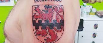 Das wappen der stadt leverkusen zeigt in silber den blau gekrönten, gezungten und bewehrten zwiegeschwänzten roten bergischen löwen, überdeckt mit einem schwarzen wechselzinnenbalken. Stadtwappen Leverkusen Archive Tattoostudio Panicroom