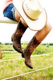Tips For Wearing Boots With Shorts Boots Rodeo Boots Cowgirl Boots