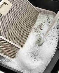 70 ° c, sans utiliser de produit de lavage. Hotte Aspirante Pleine De Graisse L Astuce Pour La Nettoyer Facilement