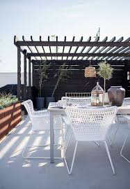 Best Patio Ideas To Decorate Outdoor Space Summer 2018 White Outdoor Furniture Timber Pergola Pergola