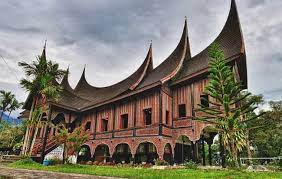 Rumah adat di provinsi sumatera barat biasa disebut dengan rumah adat gadang atau rumah adat godang. Rumah Adat Sumatera Barat Gambar Dan Penjelasan Lengkap