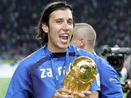 Campione del mondo nel 2006, 127 gol in carriera, 6 gol in nazionale, capocannoniere della coppa. I Campioni Del Mondo 10 Anni Dopo Che Fine Han Fatto Gli Eroi Di Berlino Prima Bergamo