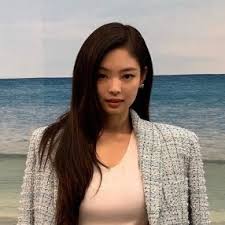 Jennie kim of blackpink sits down with billboard and opens up about her solo project, solo and the support of her. Jennie Kim Wiki Net Worth Dating Boyfriend Bio Age Height