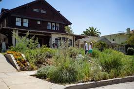 Located at 270 arlington drive between south orange grove boulevard and pasadena avenue you. These 17 Spring Garden Tours Are Blooming All Over Southern California Orange County Register