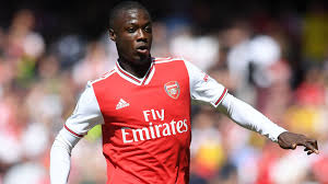 Virginia diamant est une très jolie wag du footballeur africain. Top 20 Des Footballeurs Africains Les Mieux Payes En 2020 Vudaf