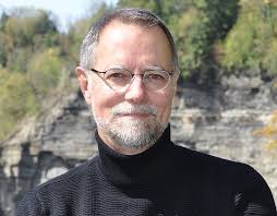 The Winner-Take-All Society: Why the Few at the Top Get So Much More Than  the Rest of Us: Robert H. Frank, Philip J. Cook: 9780140259957: Amazon.com:  Books