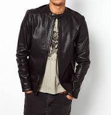 Para Hombres Que Desean Lucir Bien Una Chaqueta De Cuero Legitimo No Debe Faltar En Su Leather Jacket Men Leather Jacket Men Style Mens Leather Bomber Jacket
