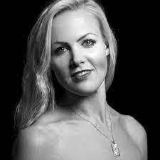 Alanna Paget's Instagram, Twitter & Facebook