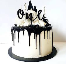 Discover (and save!) your own pins on pinterest. The Caker S Pantry On Instagram Not All Baby Birthdays Have To Be Pastel Love This Monochrome Take In White Birthday Cakes Birthday Drip Cake Drip Cakes