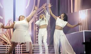 It is unique in seamlessly combining a dedicated satellite and fibre system covering europe, the middle east. Eurovision 2019 Gallia H Eytrafhs Mpalarina H Kwfh Xoreytria Kai O Hassani Vid Photos Gossip Tv Gr