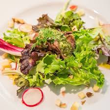 Salade De Foies De Volaille A L Ail Des Ours Food Beef Meat