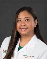 Stephanie Lay's Instagram, Twitter & Facebook