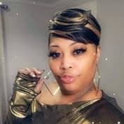 Leo Tracy's Instagram, Twitter & Facebook