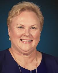 Lori Stackpole's Instagram, Twitter & Facebook