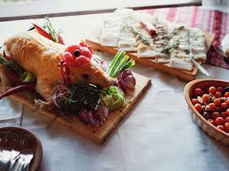 A typical british christmas dinner. Christmas Dinner In 25 Countries Around The World
