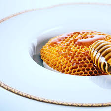 Honey Sweet Finish By Francois Perret Ritz Paris Francoisperretpatisserie Instagram Photos And Videos Nourriture Desserts A L Assiette Desserts