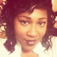 Simone Ellison's Instagram, Twitter & Facebook