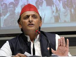 Uttar Pradesh political news SP leader Akhilesh Yadav attack congress party  in Azam Khan case | UP Politics: इंडिया गठबंधन में नहीं थम रही अंतर्कलह,  अखिलेश यादव ने कांग्रेस पर फिर बोला