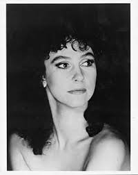 Portrait of mezzo-soprano Claire Powell. de Claire Powell.: Manuscrito