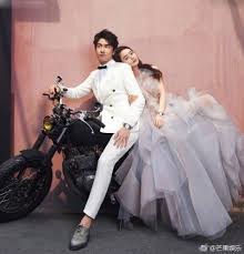 Magazines Zhao Liying And Lin Gengxin Cosmobride Special Korean Wedding Photography Bride Groom Poses Groom Poses