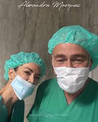 Dra. Alexandra Marques added a...