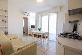 Scegli tra oltre 1.000.000 di strutture e 550 compagnie aeree in tutto il mondo. Vacanze In Aquilone Mini Appartamento Per 4 Persone A Riccione In Affitto Per Le Vacanze