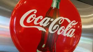 The company's share price dropped from $56.10 to $55.22 almost immediately after ronaldo's gesture, a 1.6% dip. Enquanto A Coca Perde O Gas Pepsi Registra Alta De 6 Em 2019