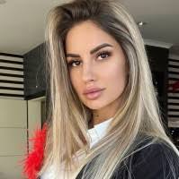 50+ perfiles de «Anna Simonetti»