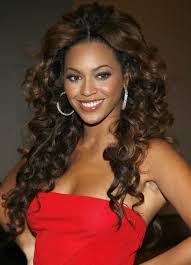 Big things are happening with beyoncé knowles's hair! Beyonce Knowles Long Brown Curly Hairstyle Hairstyles Weekly