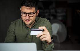 Jul 07, 2020 · a credit limit is the maximum amount that you can charge on a credit card. What Happens If You Only Pay The Minimum On Your Credit Card Experian
