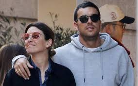Miguel ángel silvestre tiene una agenda que le mantiene viajando entre estados unidos y españa. Conseguira Blanca Suarez La Estabilidad Con Javier Rey Su Quinto Novio Informalia Es