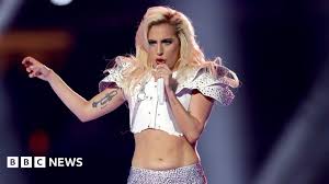 Lady Gaga hits back at body shamers after Super Bowl - BBC News