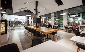 Anda akan membayar harga sesuai ukuran yang anda minta dan perhitungannya per meter persegi. Jasa Desain Interior Cafe Restoran Profesional Arsiteq