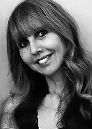 Henrietta Conrad's Instagram, Twitter & Facebook