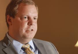 Darkness (to fall) when he finally (to return) to the hotel. Former Lepage Aide Quits Trump Job Amid Abuse Allegations