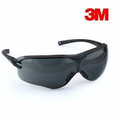 Walau apa pun alasannya, setiap individu akan memilih cermin mata yang selesa dan bersesuaian mengikut bentuk wajah. Cermin Mata In English Cermitok