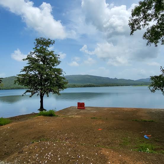 Vandri Lake