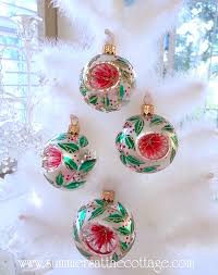 Vintage Style Christmas Ornaments Holiday Inn European Handcrafted Glass Ornament Green Holly Red Gold Reflective