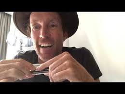 How To Play Harmonica And Beatbox Youtube Harmonicas Play Teaching