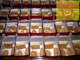Check spelling or type a new query. Tips Memilih Kue Kue Snack Box Yang Berkualitas Untuk Konsumsi Acara Royal Snack Box