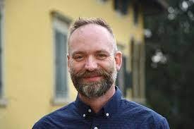 Earlene Flanigan's Instagram, Twitter & Facebook