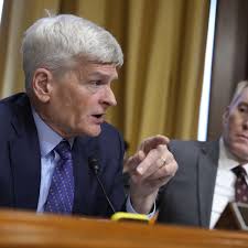 Conservatives want Bill Cassidy to support RFK's nomination