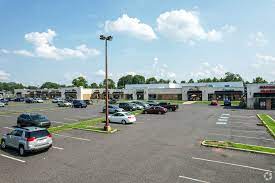 240 S West End Blvd Quakertown Pa 18951 Country Square Shopping Plaza Loopnet Com