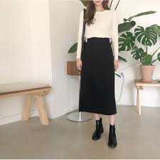 Phối đồ chân váy suông dài với blazer