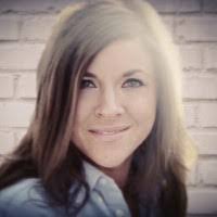 Caroline Morse's Instagram, Twitter & Facebook